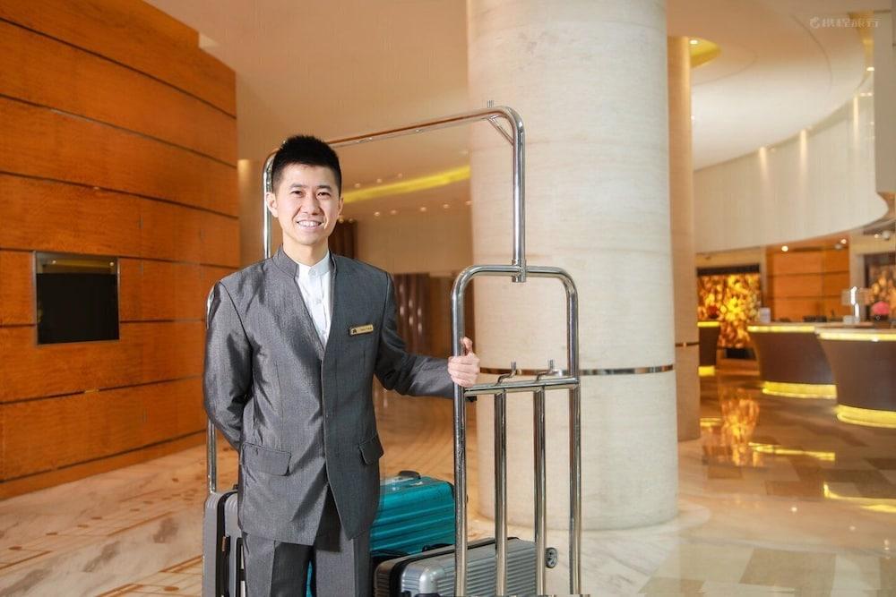 Hilton Shanghai City Center -Steps From Iconic Landmarks Wukang Mansion And Jing'An Temple Ngoại thất bức ảnh